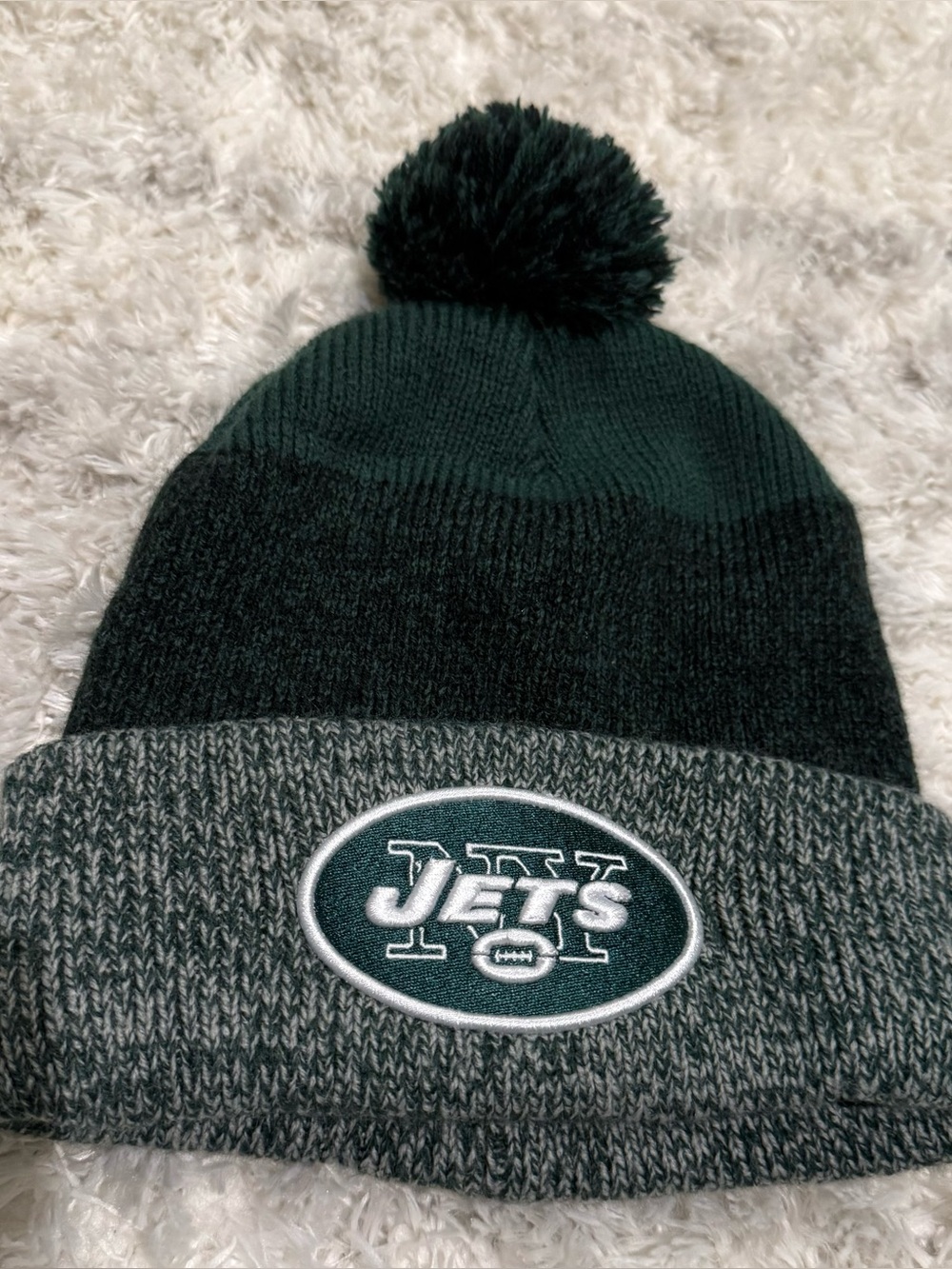 47 Brand Knit Beanie in Dark Green with Black Tag